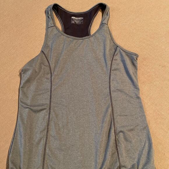 Layer 8 Tops - Medium Layer 8 Tank Top